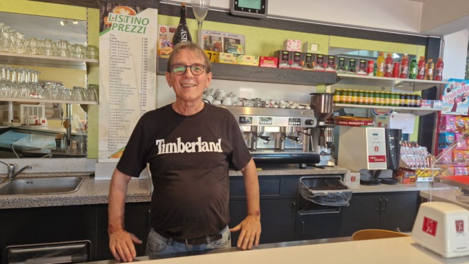 Va in pensione Battista, lo storico  barista (e tuttofare) del Palaunimec e anima della “Casati Arcore”