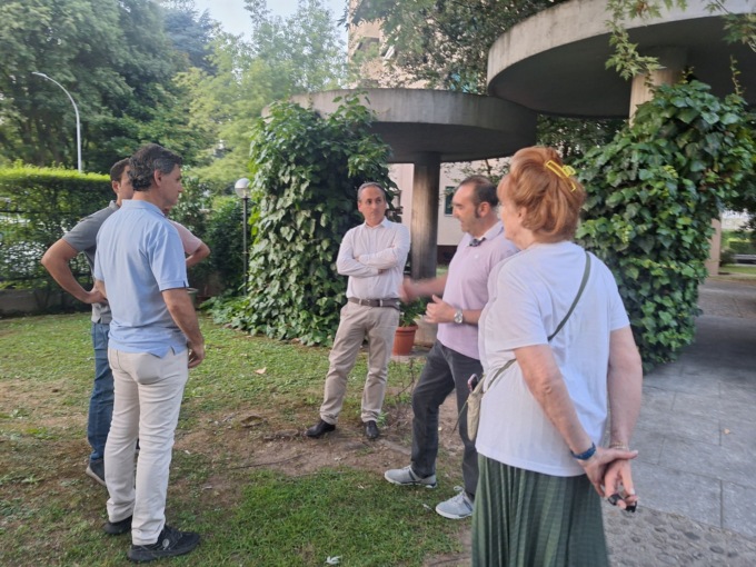 Raffica di furti in casa, i residenti fanno le ronde