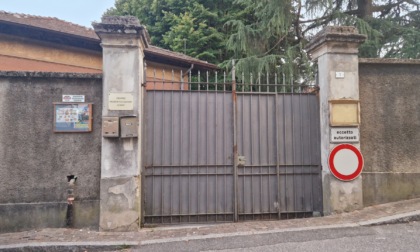 Schiaffi e pugni tra carte e fragole rubate, il Centro anziani chiuso per rissa