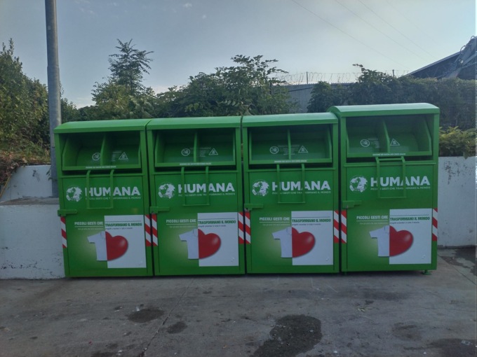 Raccolta abiti usati: quattro nuovi contenitori presso la piattaforma ecologica
