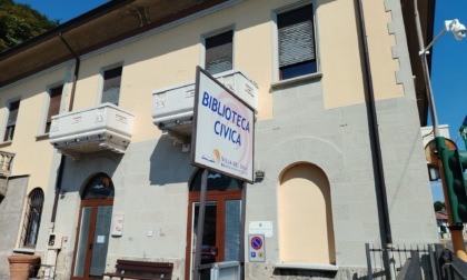 La biblioteca resta aperta per ferie