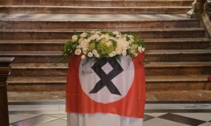 In Duomo il funerale che ha indignato la Brianza
