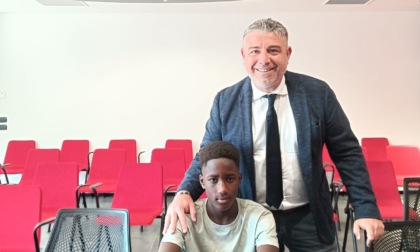 Dall'oratorio di Briosco al Milan: Mamadou firma con i rossoneri