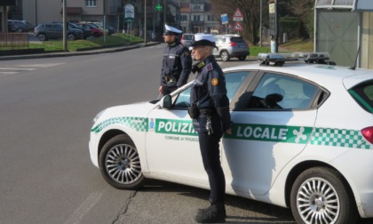 La Polizia locale sequestra un'auto