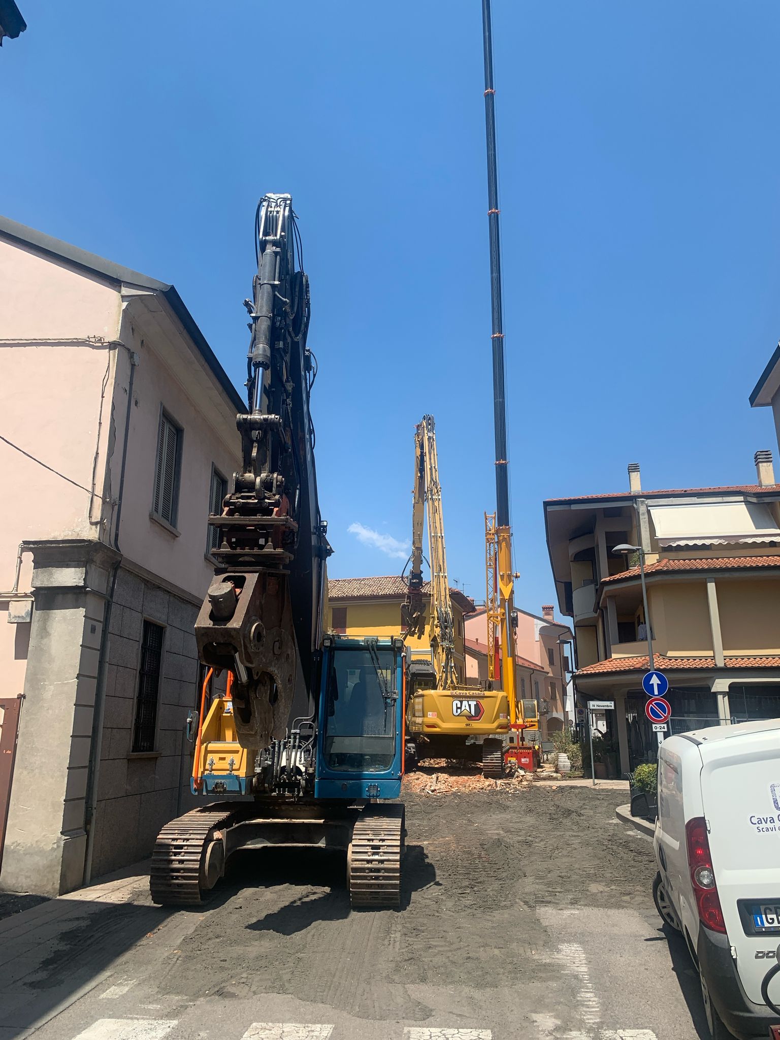 Agrate Brianza demolizione casa Rocca via Marco d'Agrate