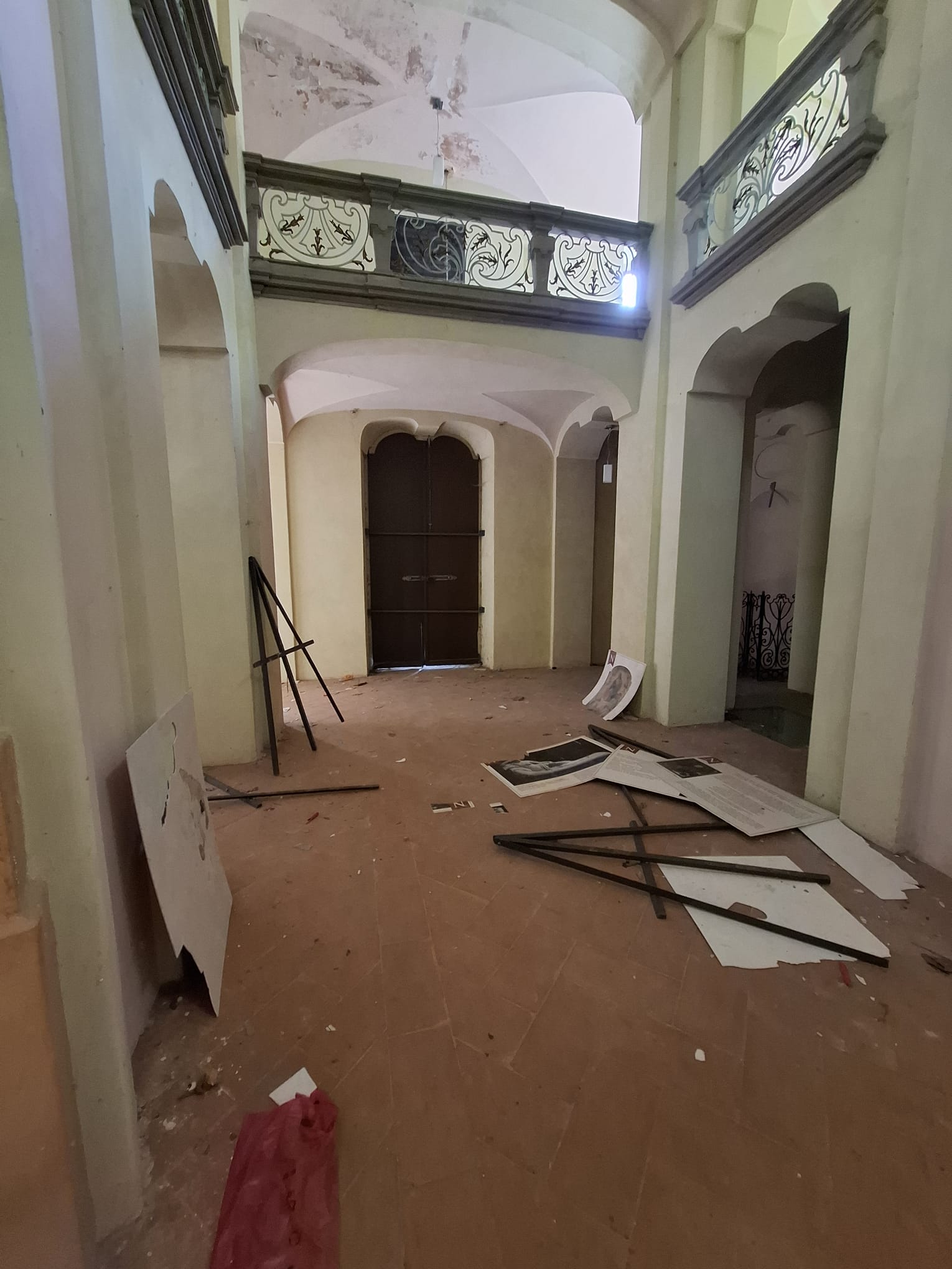 Limbiate vandalismo oratorio chiesetta san Francesco