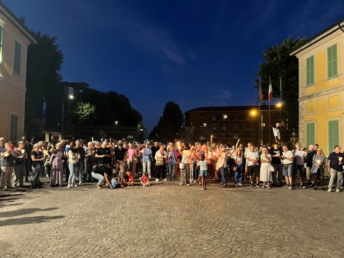 Volti, silenzi, luci e speranze per Gaza