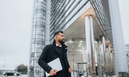 Requisiti e iter per diventare consulente finanziario indipendente: la parola agli esperti