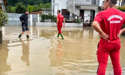 Esonda il torrente Seveso, due famiglie evacuate