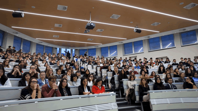 Virtual Talks, l’università a portata di click