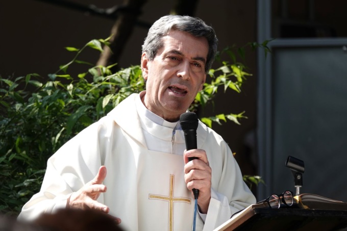 Il saluto del parroco don Angelo Puricelli