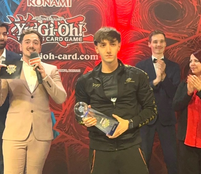 E’ lui il campione d’Europa di Yu-Gi-Oh!