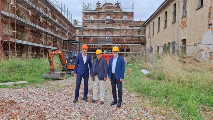 Restauro Villa Attanasio: ex portineria finita, il parco sarà pronto nel 2026