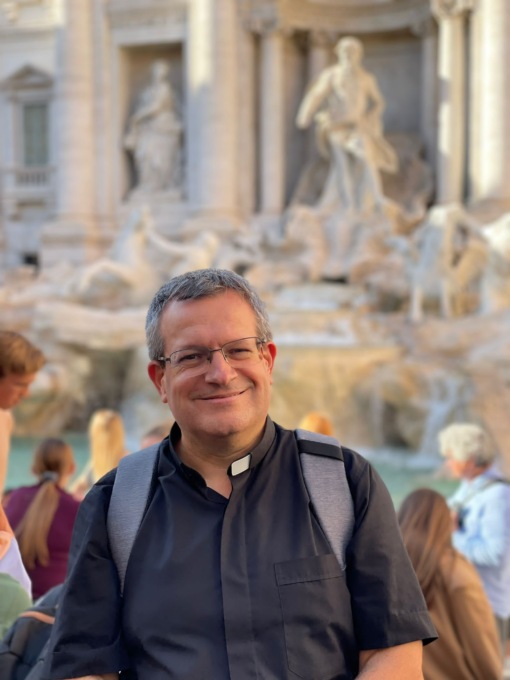 L’annuncio di don Massimo: “Ho un tumore”