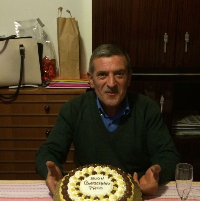 Trovato morto in un prato, il mistero della fede e delle chiavi sparite