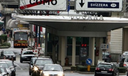 Dogana chiusa per festa nazionale