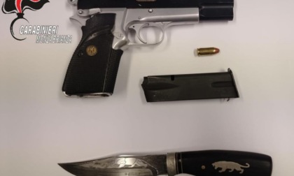 Pistola rubata in casa, arrestato 36enne