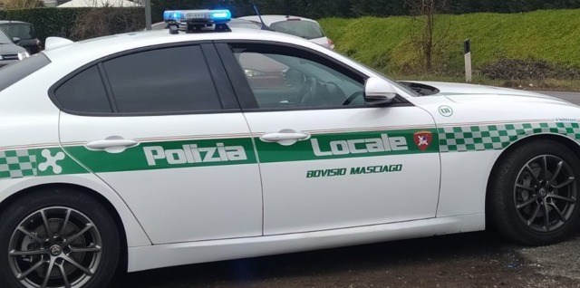 Guidava senza patente, inseguito e sanzionato