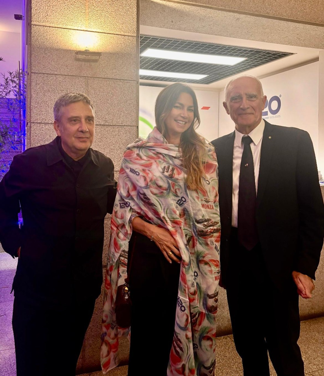Il maestro tintore Claudio Cutuli celebra i 120 anni dell’ACI