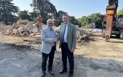 Abbattuto il padiglione Fossati, al suo posto nuovi servizi sanitari
