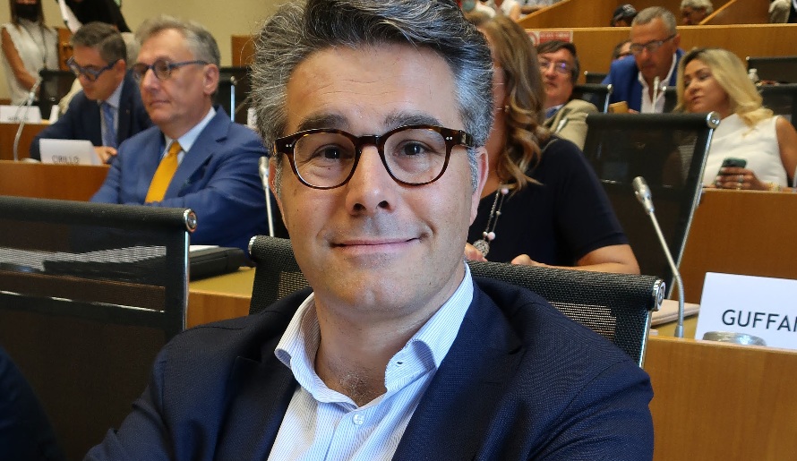 Brianza Pride e “Via Frocis”, Azione si “sfila”: “Linguaggio provocatorio”