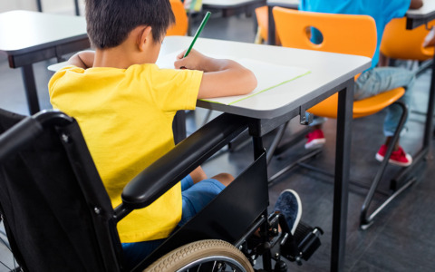 Trasporto verso la scuola e i luoghi di cura: arriva un contributo per gli alunni disabili