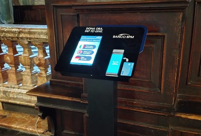 Niente monete? In chiesa si può usare il bancomat