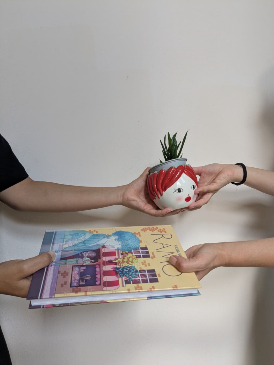 Libri in cambio di piante e fiori