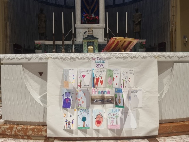 Verano, disegni sull'altare per Arianna