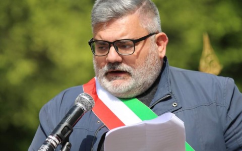 Bono smentisce le voci di una crisi di Giunta e annuncia la ricandidatura a sindaco per il centrodestra