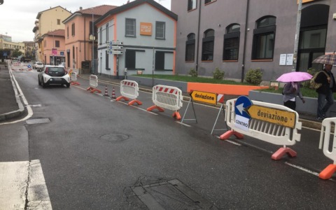 Via Mentana, lavori serrati. Ecco quando riaprirà