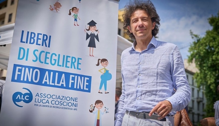 Marco Cappato da PizzAut per una cena di raccolta fondi con l’Associazione Luca Coscioni