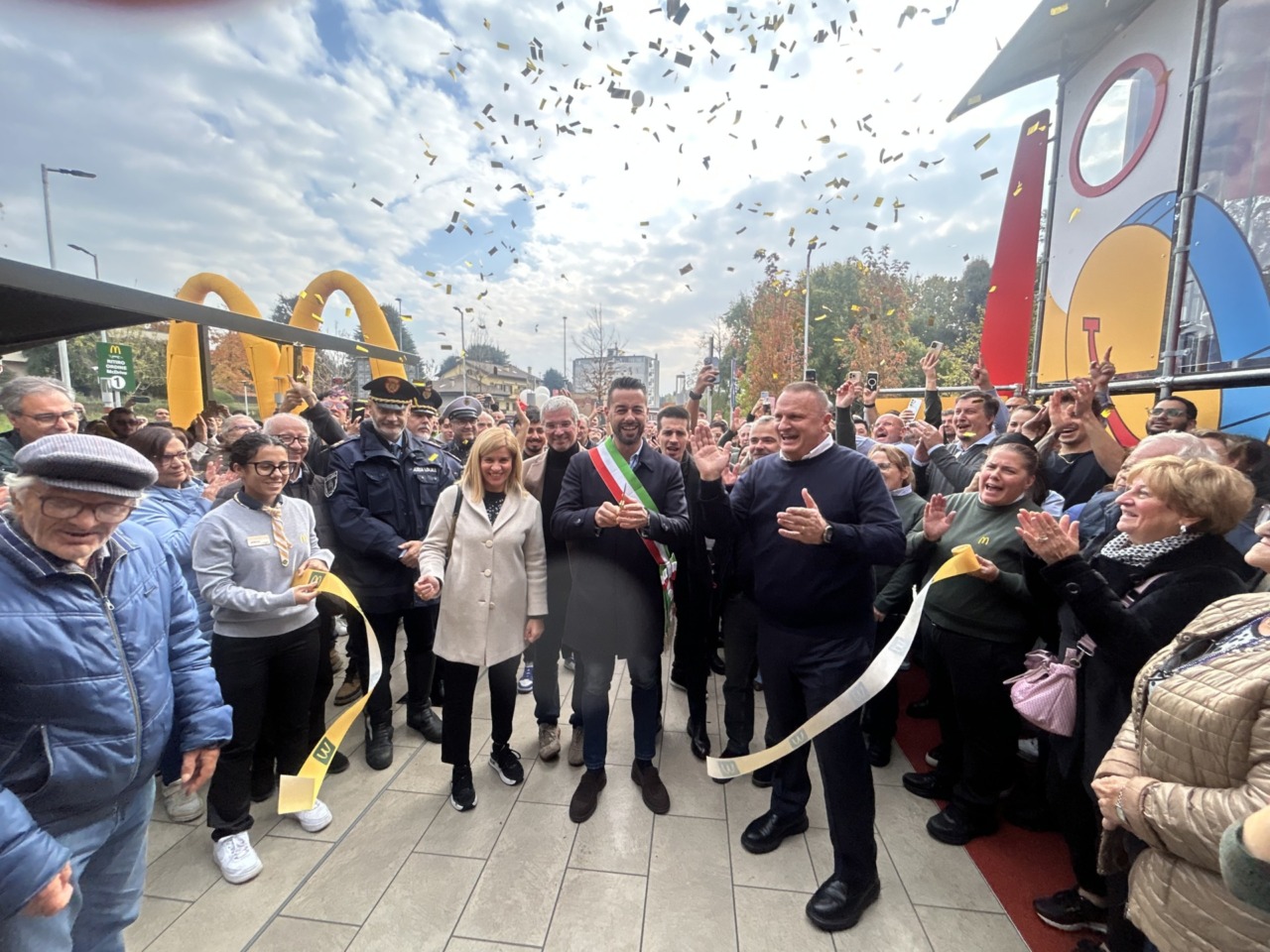 Inaugurato a Carate Brianza il nuovo McDonald’s