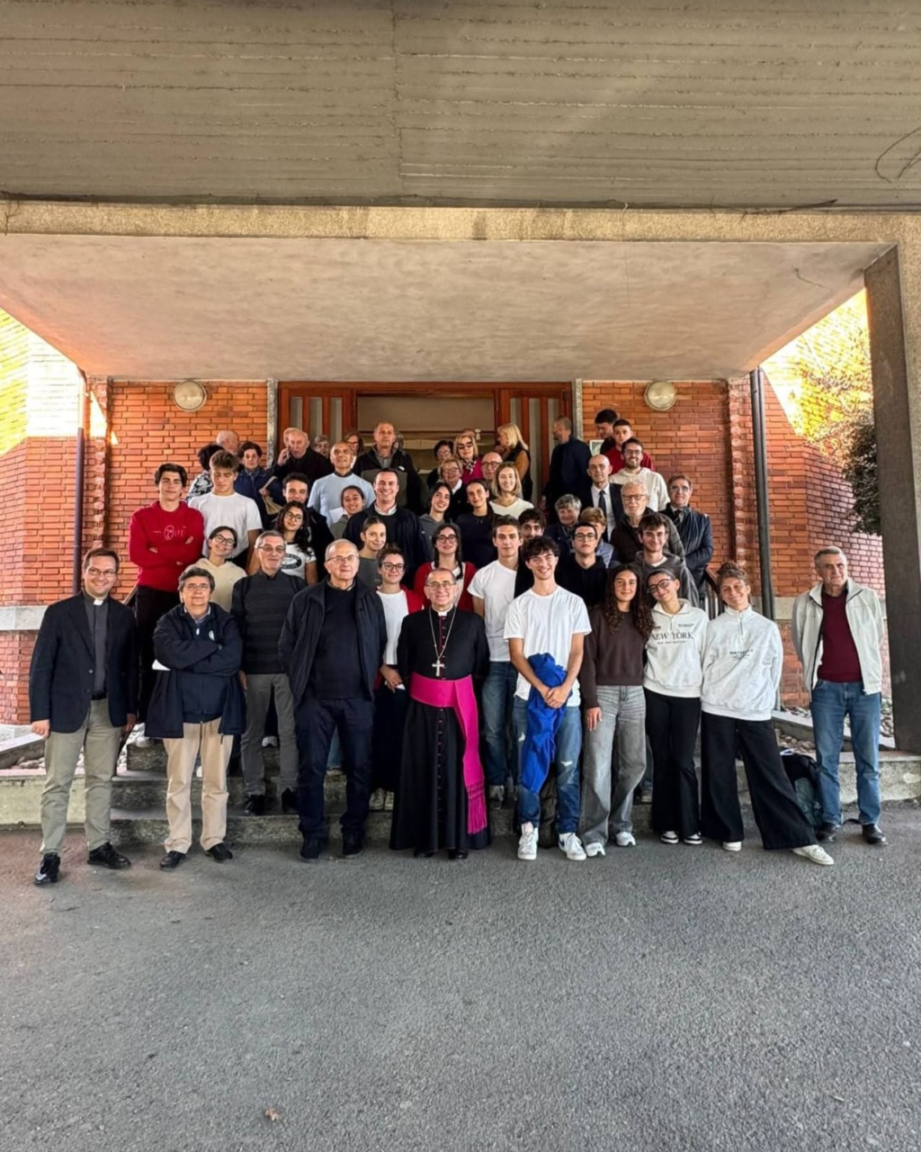 L’Arcivescovo Delpini in visita dopo l’alluvione
