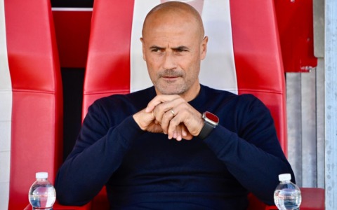 Palermo – Monza in diretta: Mota, Izzo e Azzi sbancano il Barbera! Biancorossi secondi a -1 dal Modena