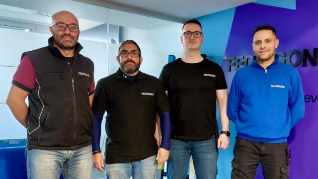 Operai eroi rianimano il collega colto da attacco cardiaco