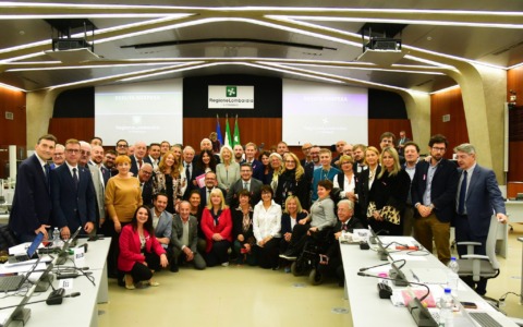 Ottobre rosa, Regione Lombardia in prima linea nelle diagnosi precoci dei tumori