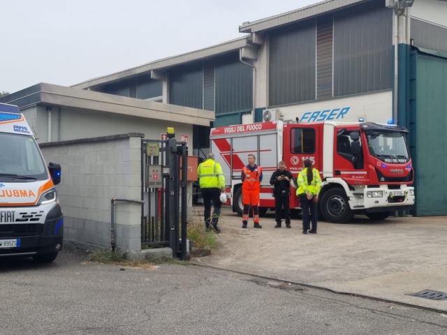 Esplosione in fonderia, operaio ustionato