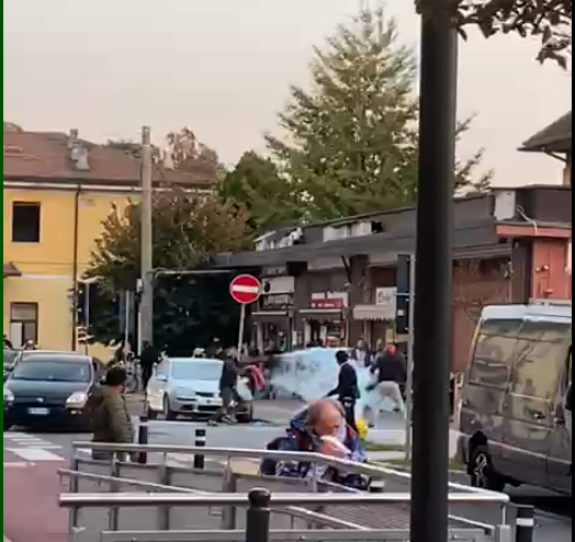 Guerriglia urbana alla Stazione: il quartiere è ormai allo sbando