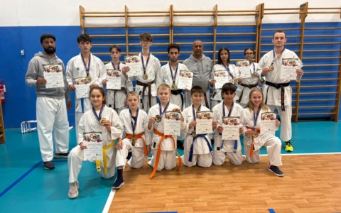 Gli atleti del Ninjitsu Karate premiati allo stadio Maradona