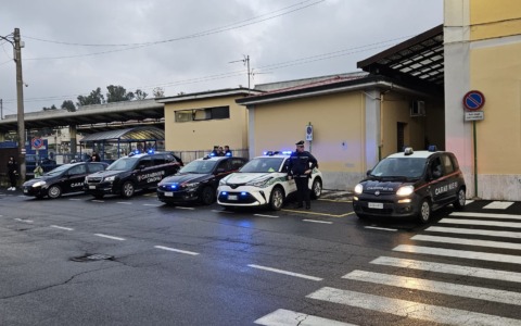 Dopo la guerriglia, scattano i maxi controlli alla Stazione