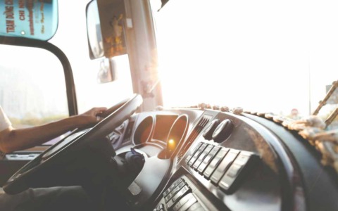 Ditta autotrasporti: come scegliere il partner giusto per le consegne nazionali