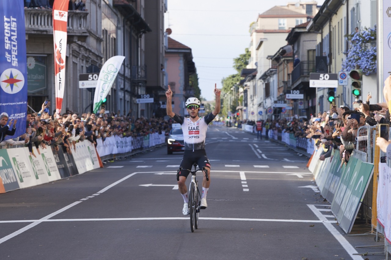 Yates trionfa alla Coppa Agostoni