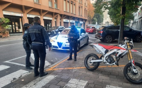 Incidente con la moto, ferito un 17enne