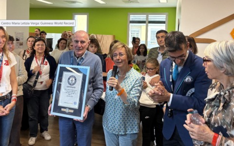 Catena umana più lunga, Monza entra nel Guinness