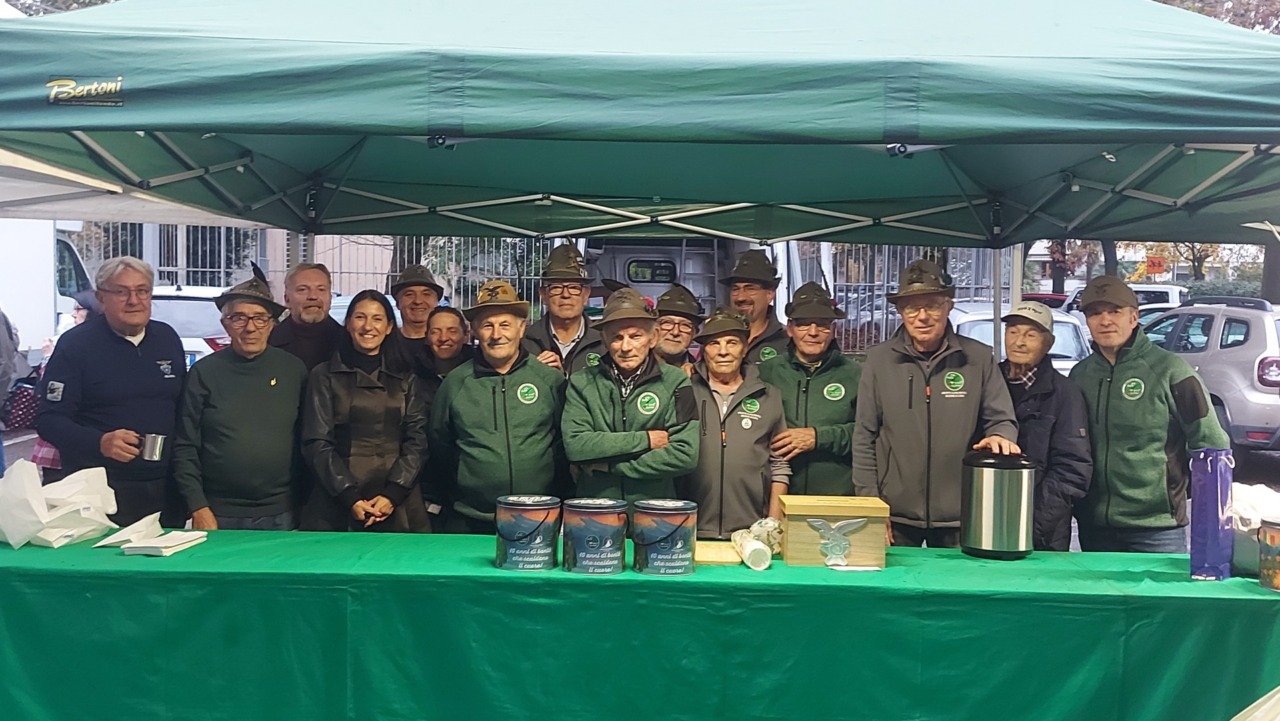 Seveso: Omaggio alle Castagne con Cai e Alpini
