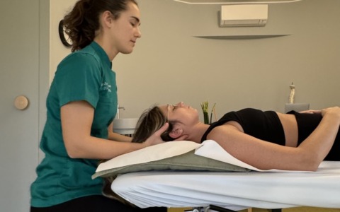 Denti, postura e dolore: quando l’occlusione dentale influenza il benessere generale