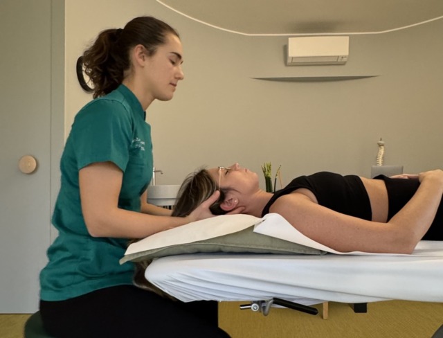 Denti, postura e dolore: quando l’occlusione dentale influenza il benessere generale