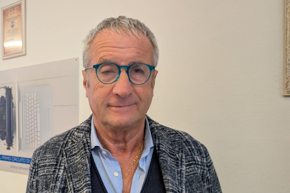 Devolve il risarcimento alla Fondazione Airc «Grazie a mia moglie e ai figli per il sostegno»