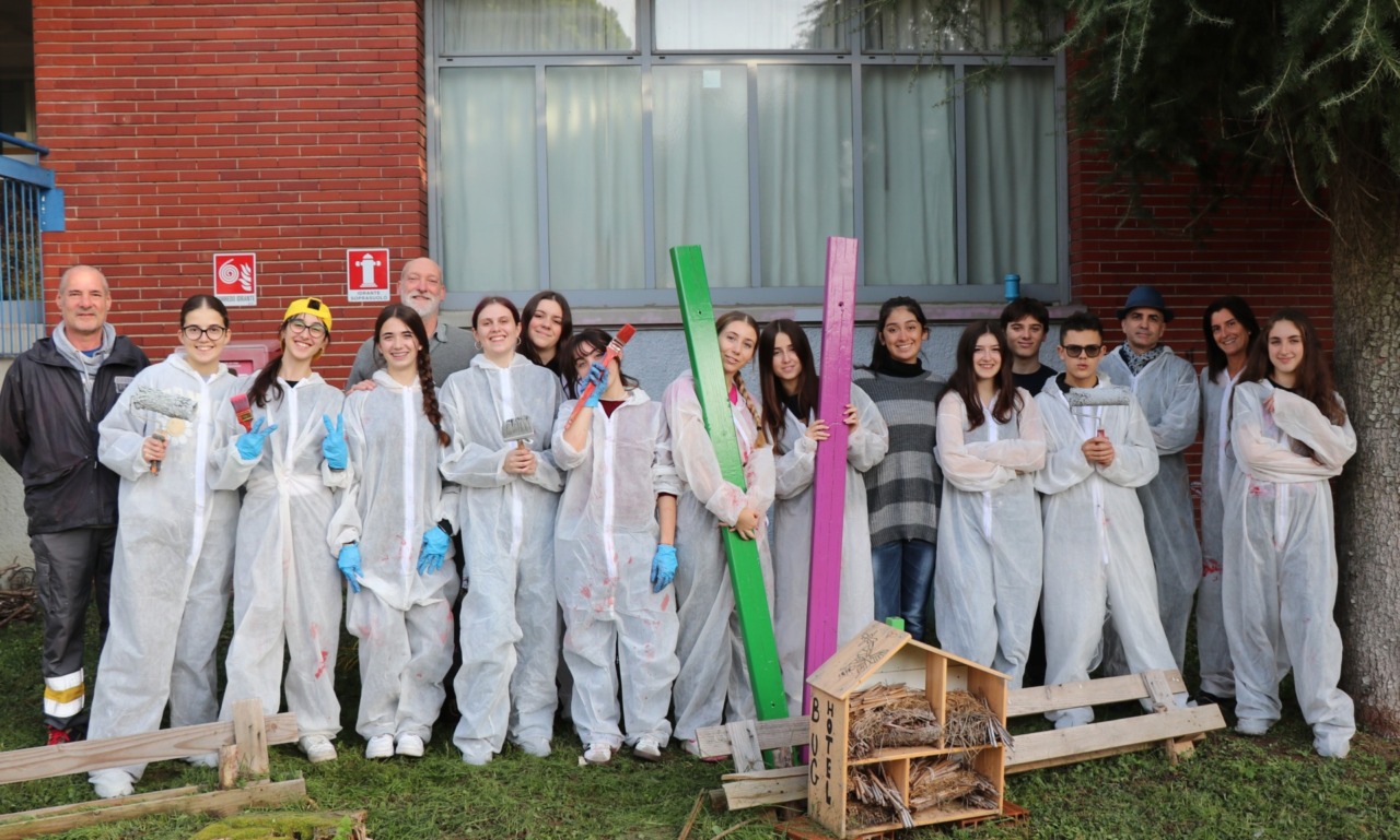 Pennelli e colori per prendersi cura della città